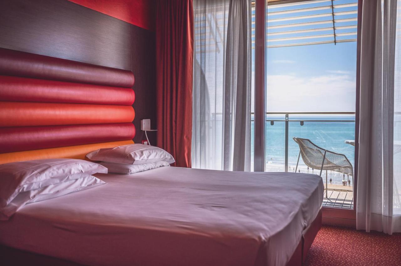 Hotel Cesare Augustus Лидо-ди-Езоло Экстерьер фото
